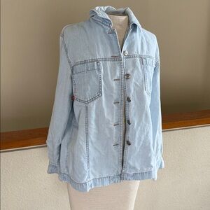 Chico's Light Blue lightweight denim
Shirt shacket